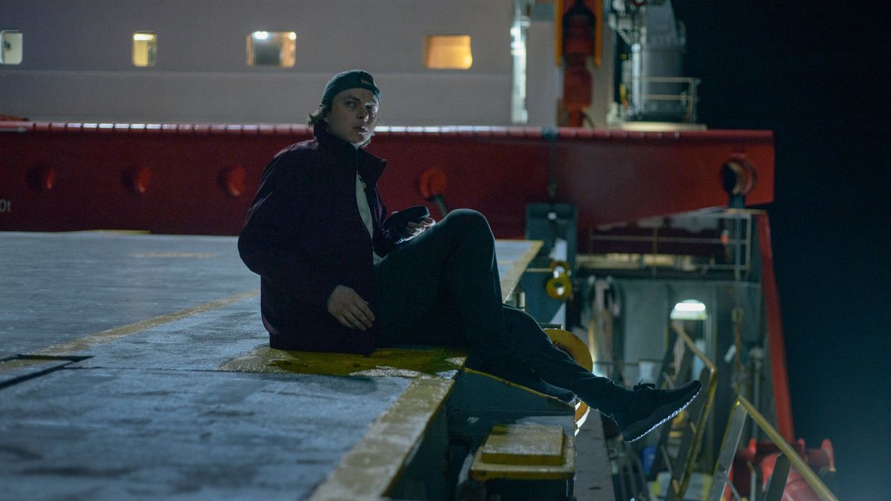 Dane DeHaan as Chris Lynnwood
