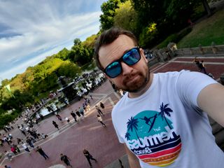 Samsung Galaxy Fold camera review