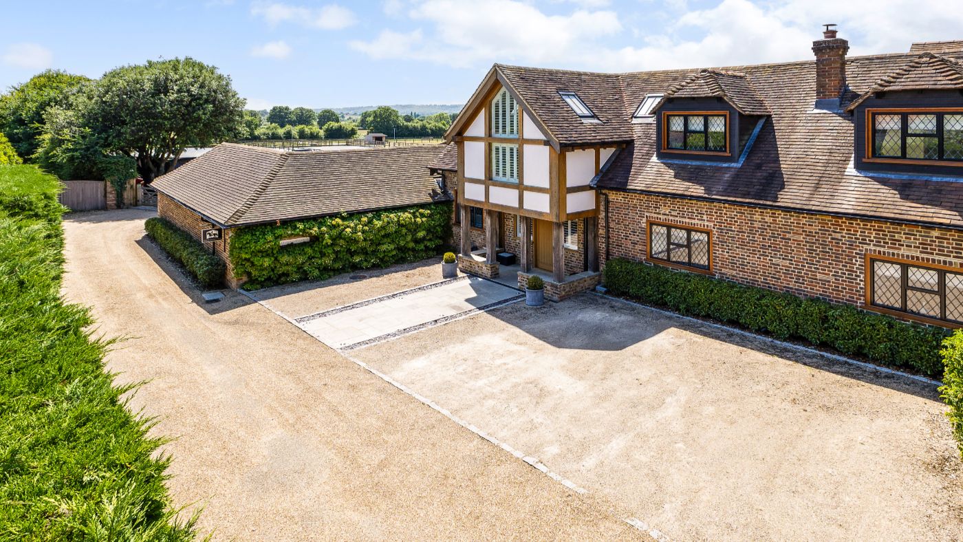 Guildenhurst-Stud-Savills-1.jpg