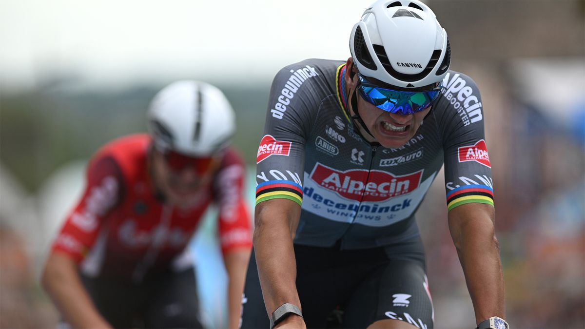 Omloop Het Nieuwsblad Free Streams: How to watch the first cobbled classic of 2026