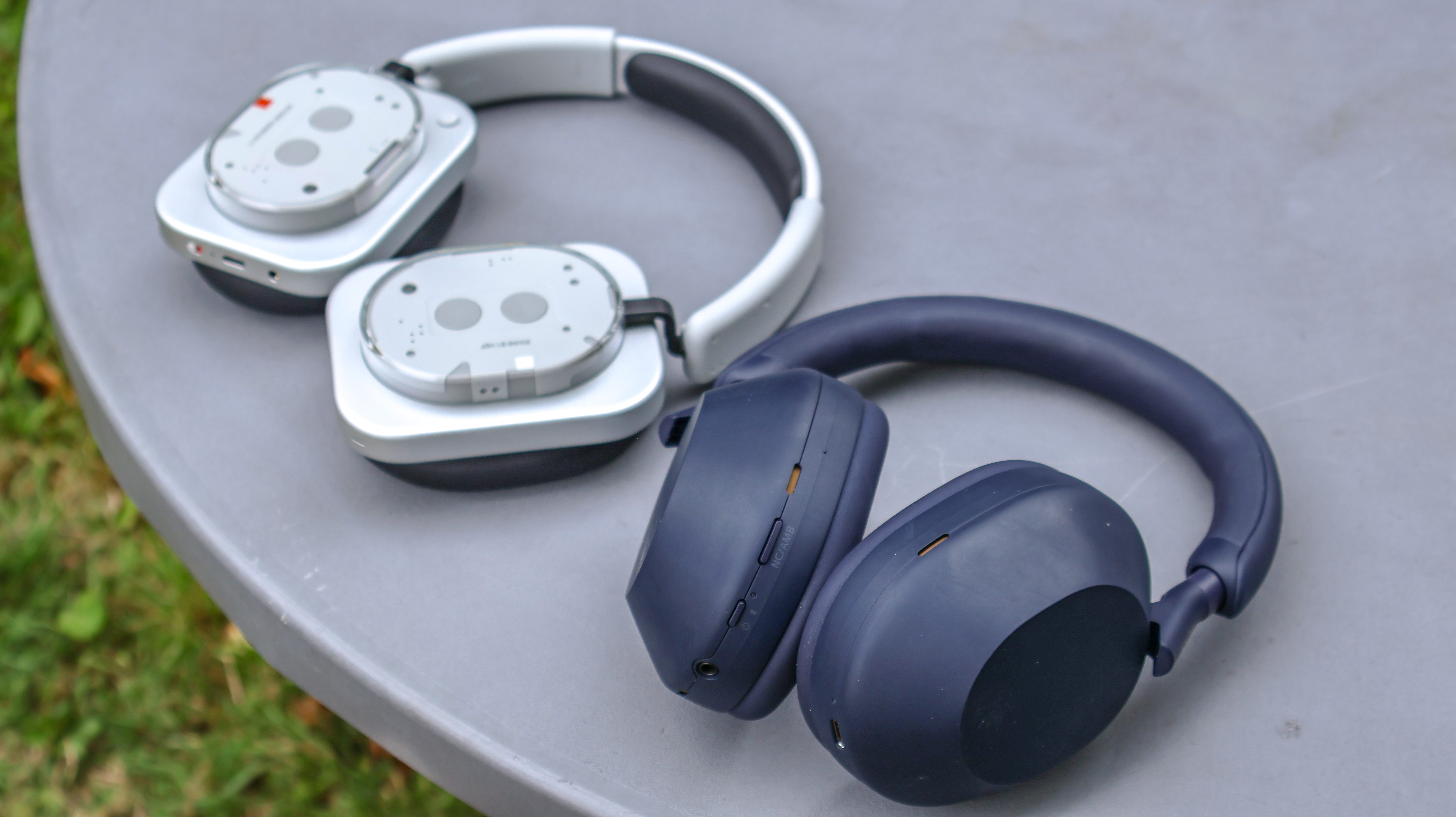 Nothing Headphone (1) vs Sony WH-1000XM5
