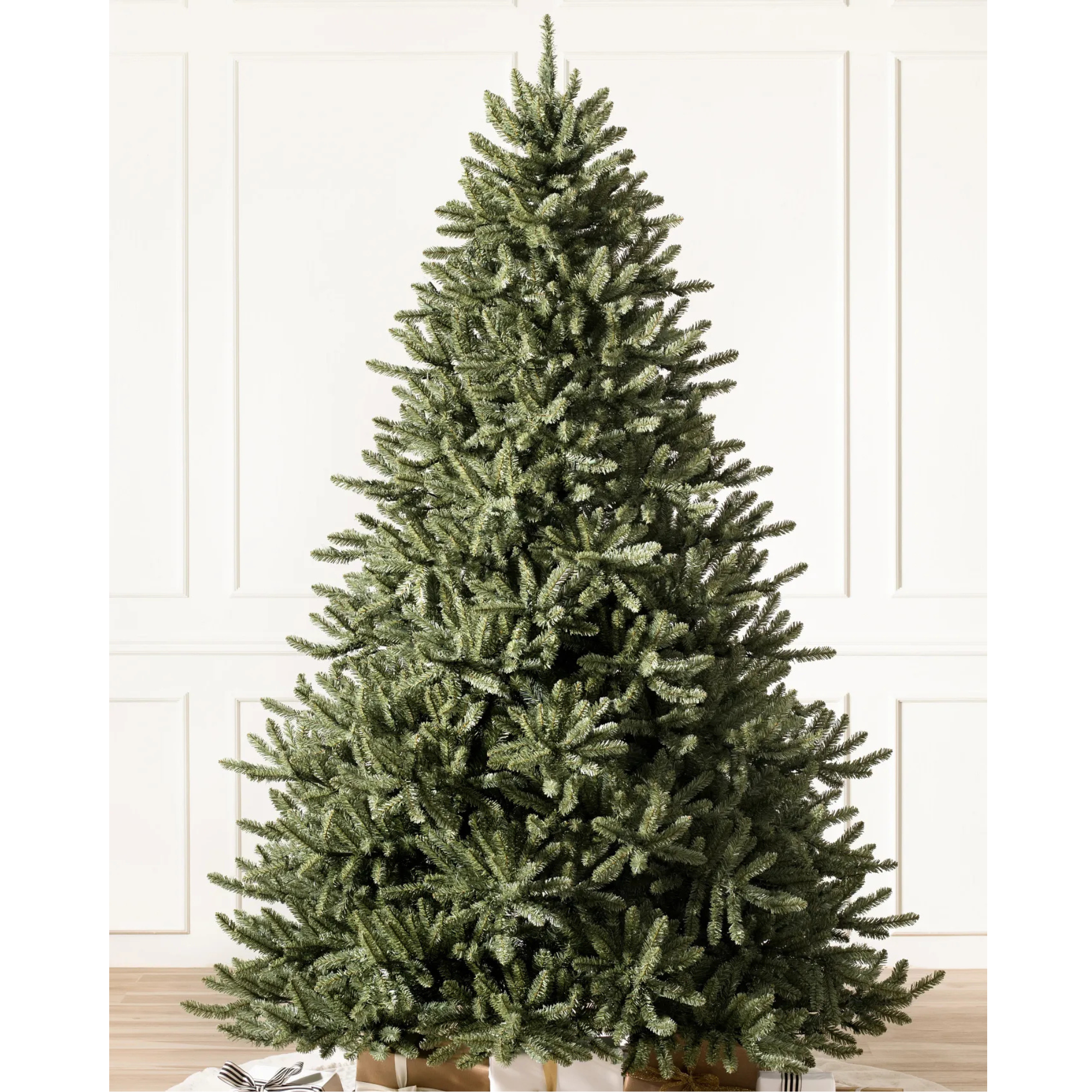 Balsam Hill, Canadian Blue Green Spruce Christmas Tree