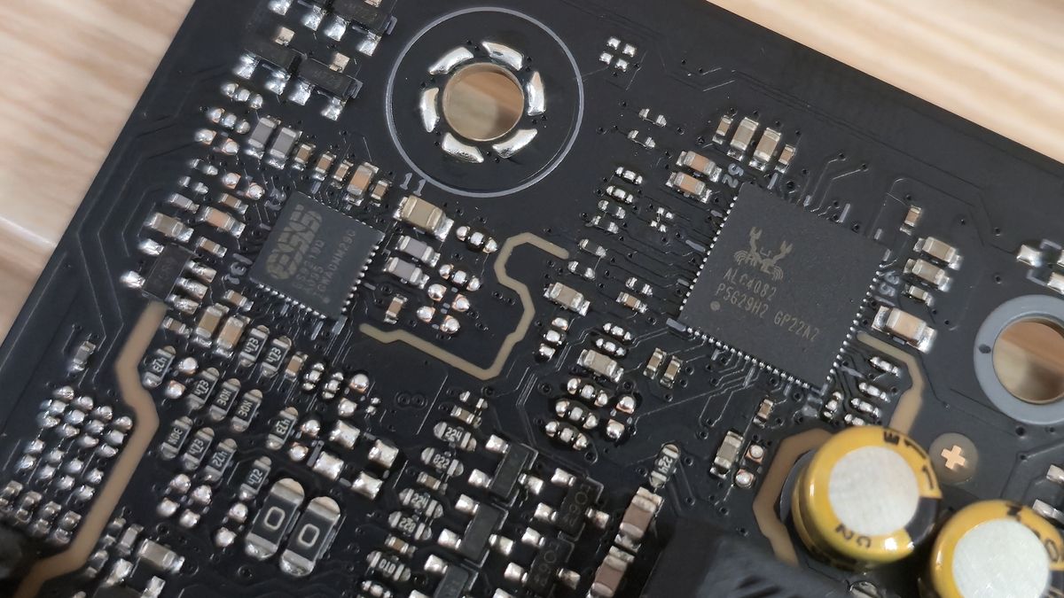 Asus ROG Crosshair 2006 - ICs