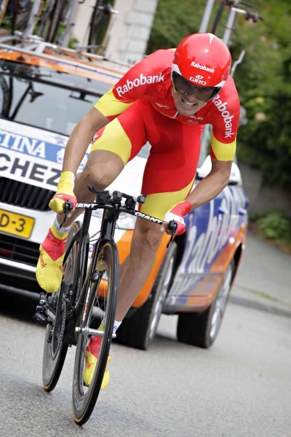 Luis Leon Sanchez (Rabobank) made little impact.