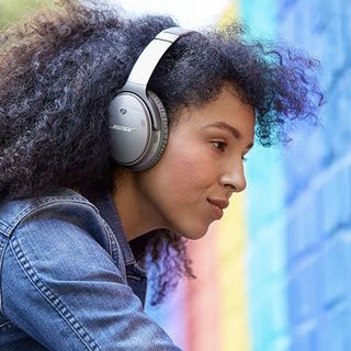 Grab a pair of Bose QuietComfort 35 II headphones on sale for 179