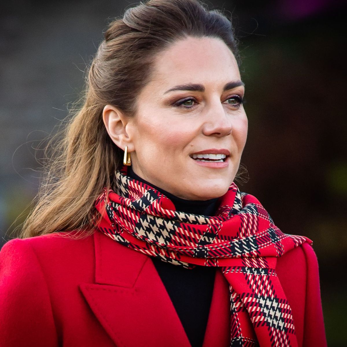 Kate Middleton Wore the Most Festive Outfit to Toast Marshmallows ...