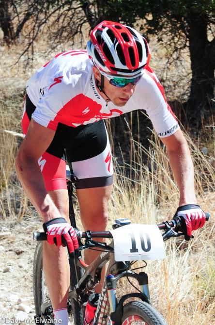 Todd Wells (Specialized) descending on his S-Works Epic