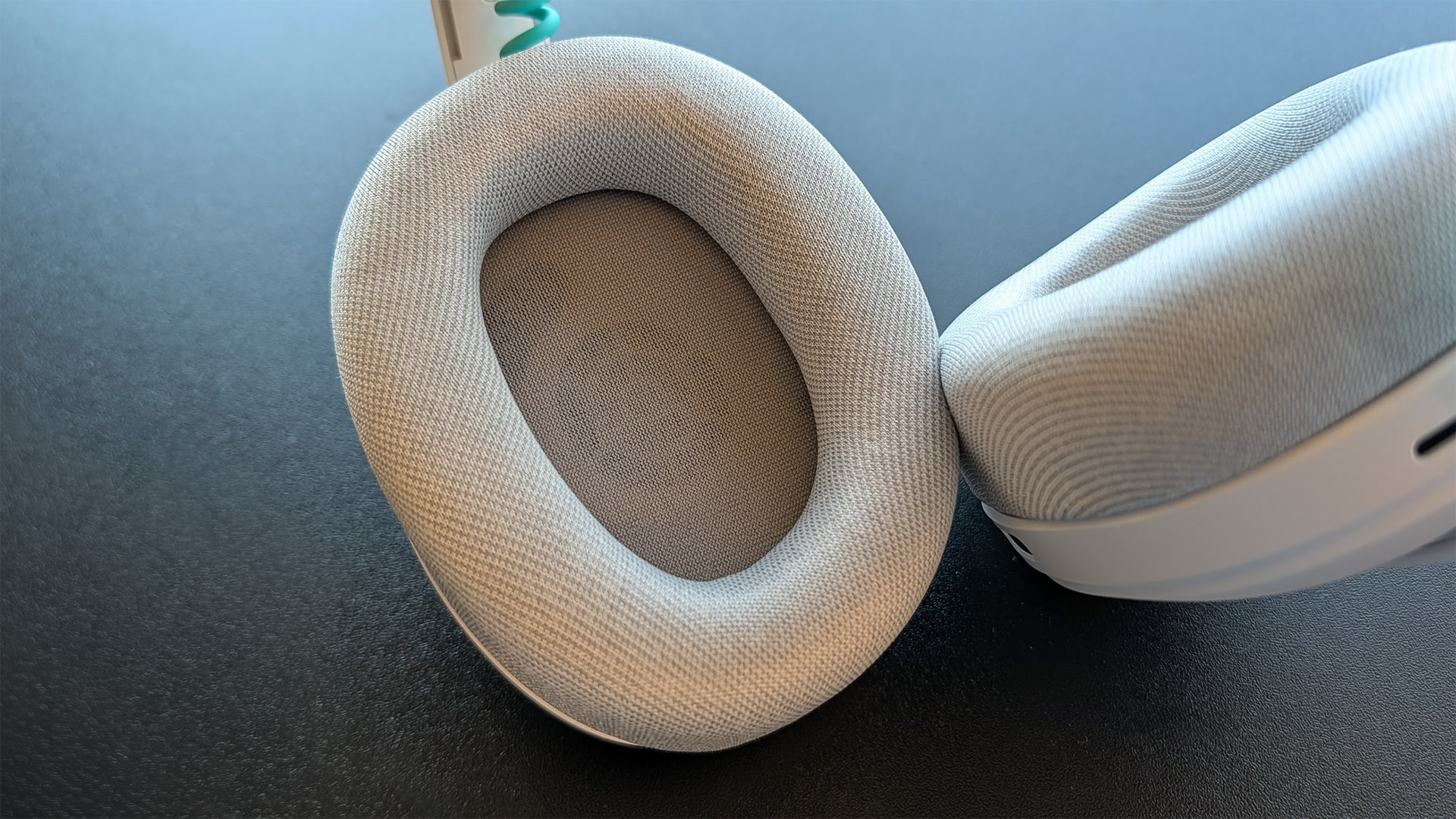 Logitech G325 Lightspeed Wireless Gaming Headset