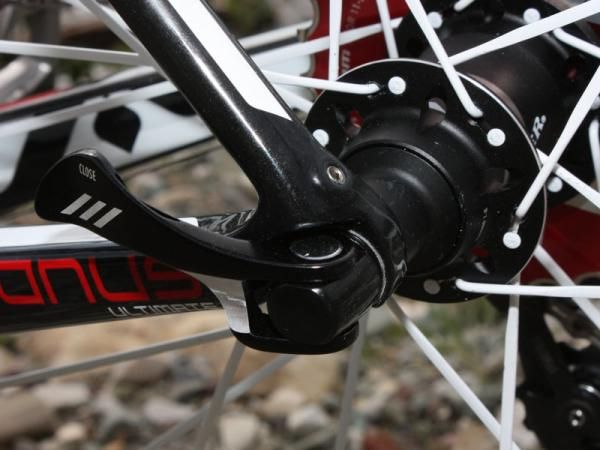 The small set screws at the aluminum dropouts aren't drain holes; they're just plugs for the optional fender mounts.