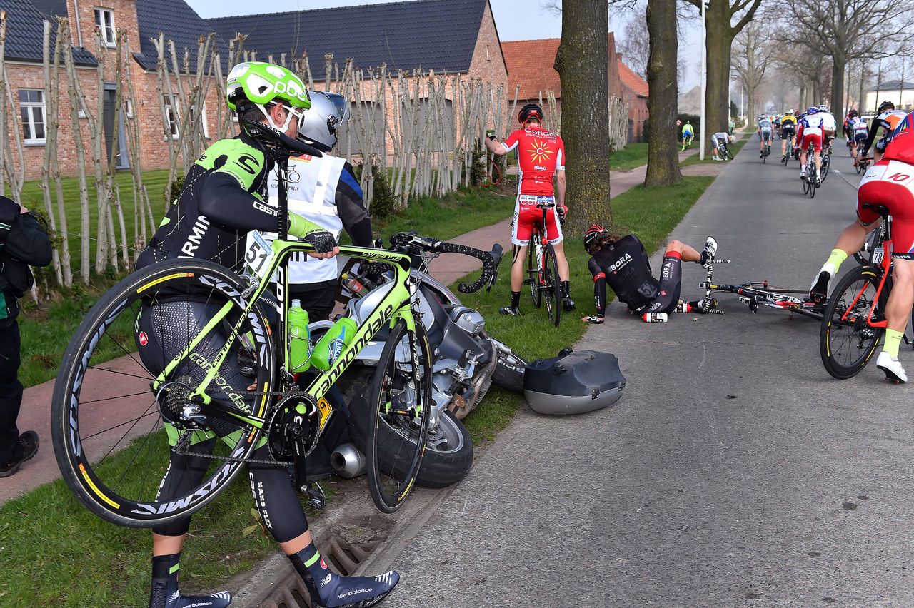 Jack Bauer (Cannondale-Garmin) was also caught up in the crash
