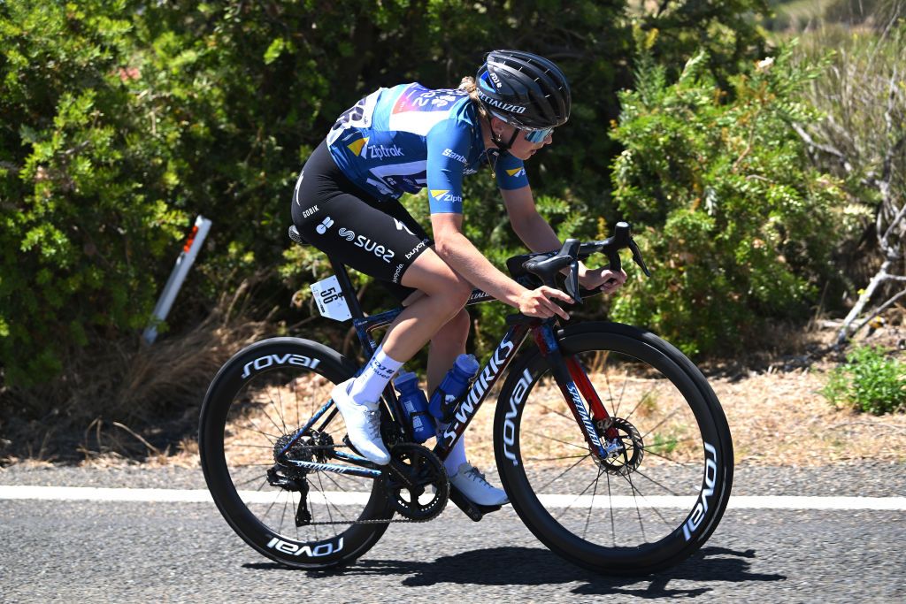 WILLUNGA HILL AUSTRALIA JANUARY 18 Ally Wollaston of New Zealand and Team FDJSuez Blue Sprint Jersey competes in the breakaway during the 9th Santos Womens Tour Down Under 2025 Stage 2 a 115km stage from Unley to Willunga Hill 370m on January 18 2025 in Willunga Hill Australia Photo by Dario BelingheriGetty Images