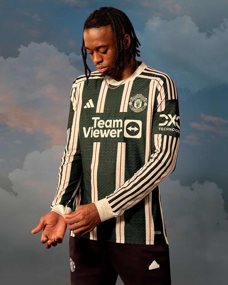 New Manchester United away kit