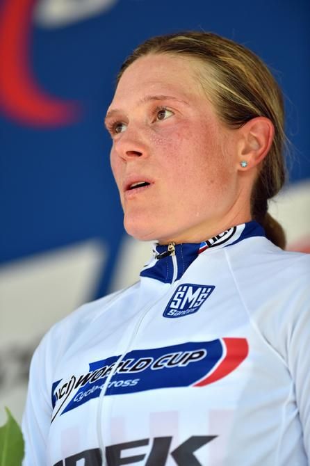Katie Compton (Trek Factory Racing) in the World Cup leader's jersey