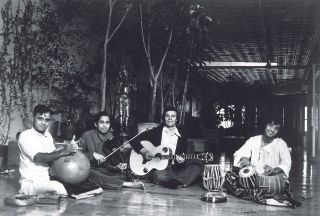 Shakti with McLaughlin, circa 1970