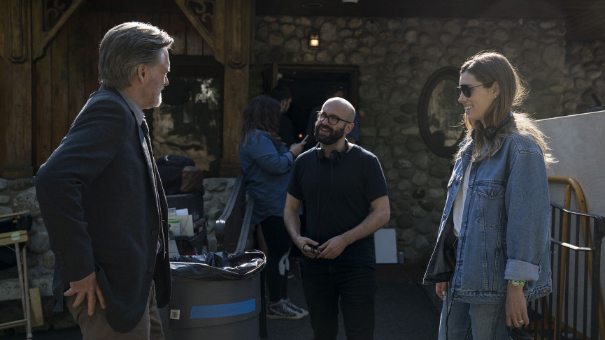 this-is-our-first-look-at-the-second-season-of-netflixs-superb-crime-show-the-show-5-1556649507-SVEc-column-width-inline