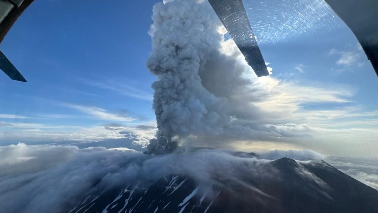 Dormant Russian volcano erupts after megaquake