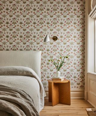 a bedroom idea with a repeating wallpaper