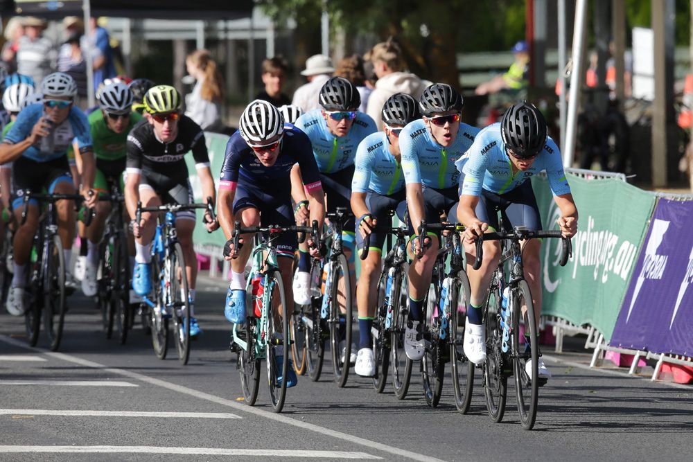 The Team Bridge Lane control the race for White