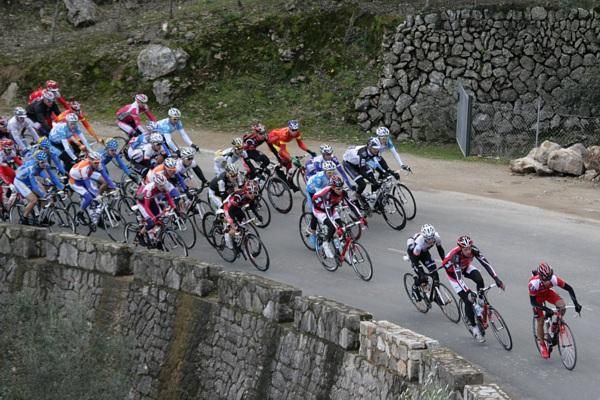 There was plenty of maneouvring at the front of the peloton.