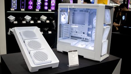 The FormulaV Line Air Power G10 PC case