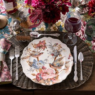Modern thanksgiving decor, colorful dining plate on table