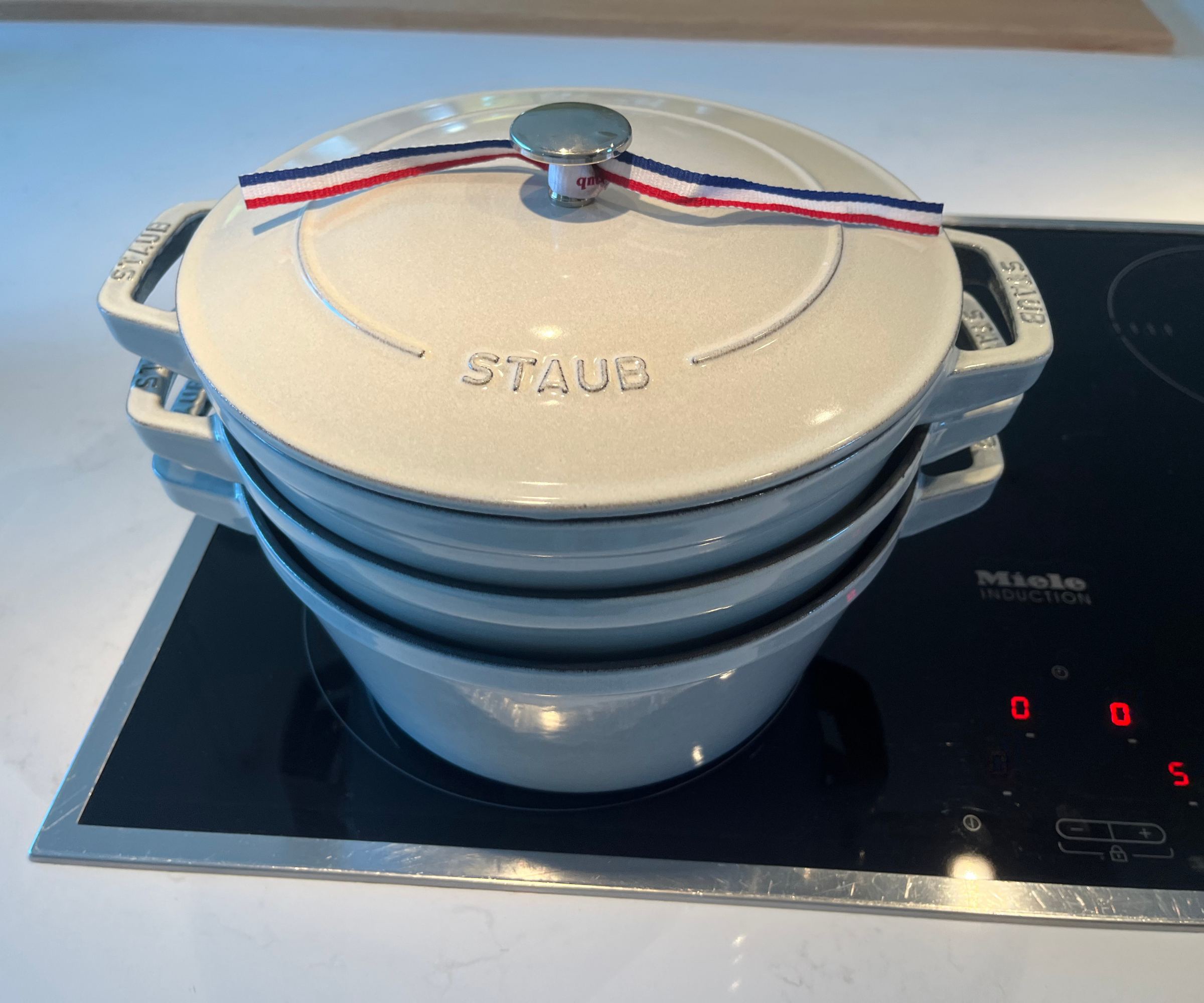 Testing the Staub stackable set