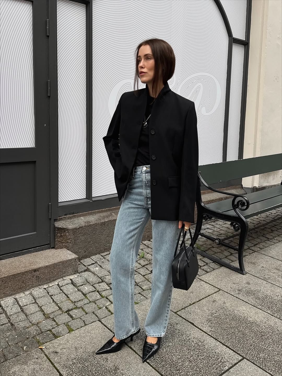 Annabel in jeans and a blazer