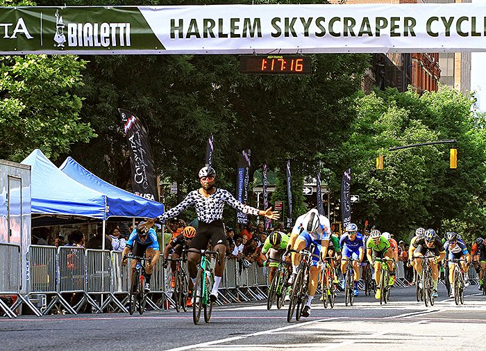 Justin Williams (Williams Racing) takes the win