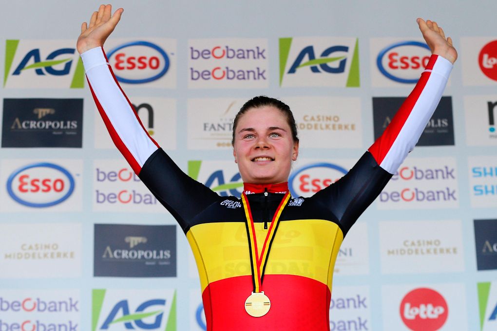 Lotte Kopecky celebrates winning the 2019 Belgian TT title
