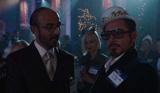 Iron Man 3 Ho Yinsen tries to get Tony Stark's attention