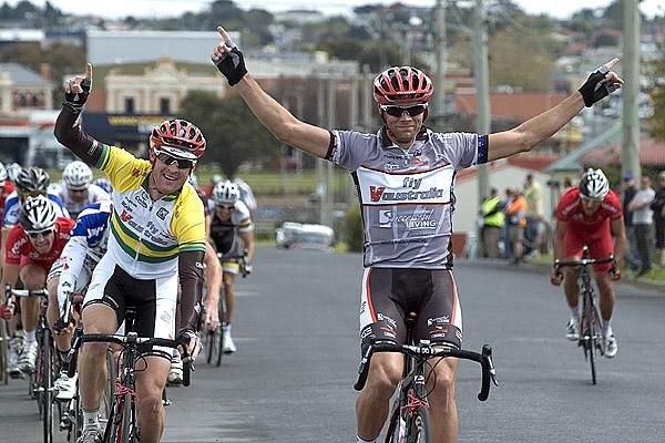 Double salute: Jonathan Cantwell takes out stage one ahead of his Fly V Australia teammate Bernard Sulzberger in East Devonport.