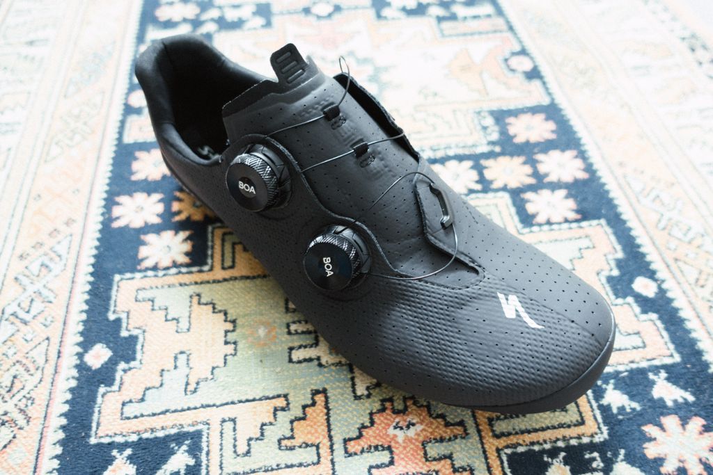 cycling shoes for wide feet womens