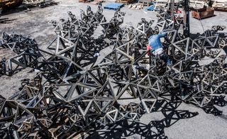 The installation uses the tetrahedron