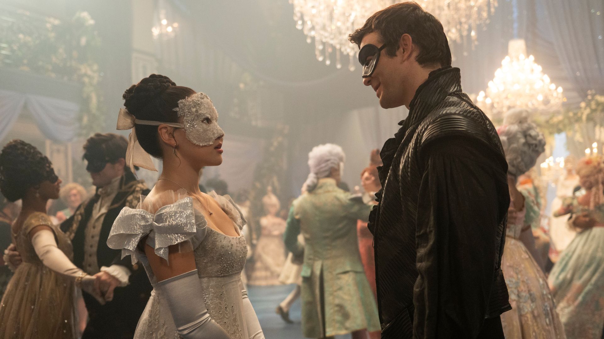 Benedict and Sophie look at each other on the dancefloor