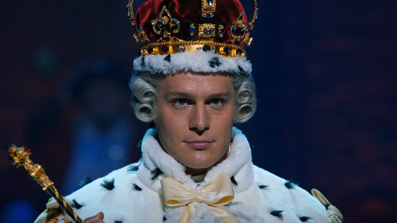 Jonathan Groff as the king glaring in Hamilton.
