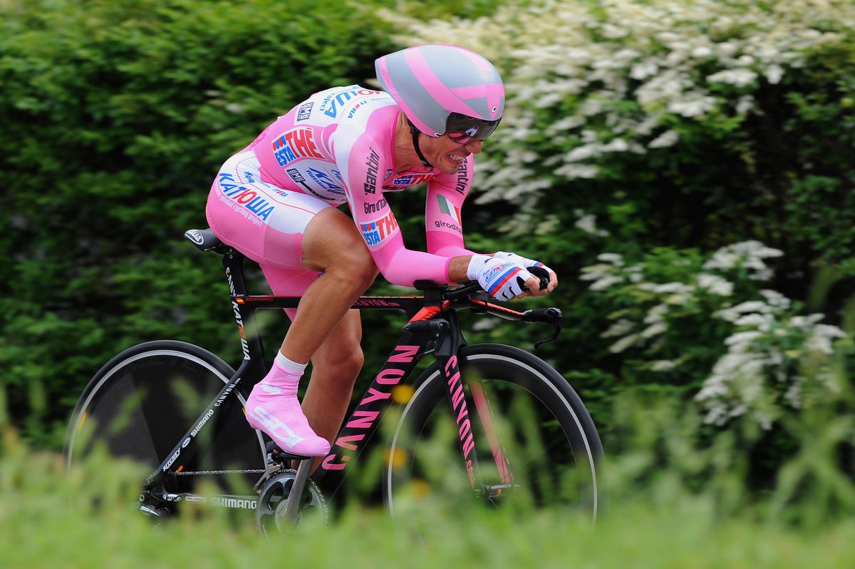 A similar design was seen on the Canyon TT bike
