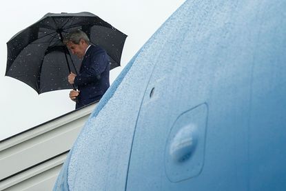 Kerry arrives in Brussels