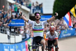 Peter Sagan (Bora-Hansgrohe) wins 2018 Paris-Roubaix, Silvan Diller finishes second