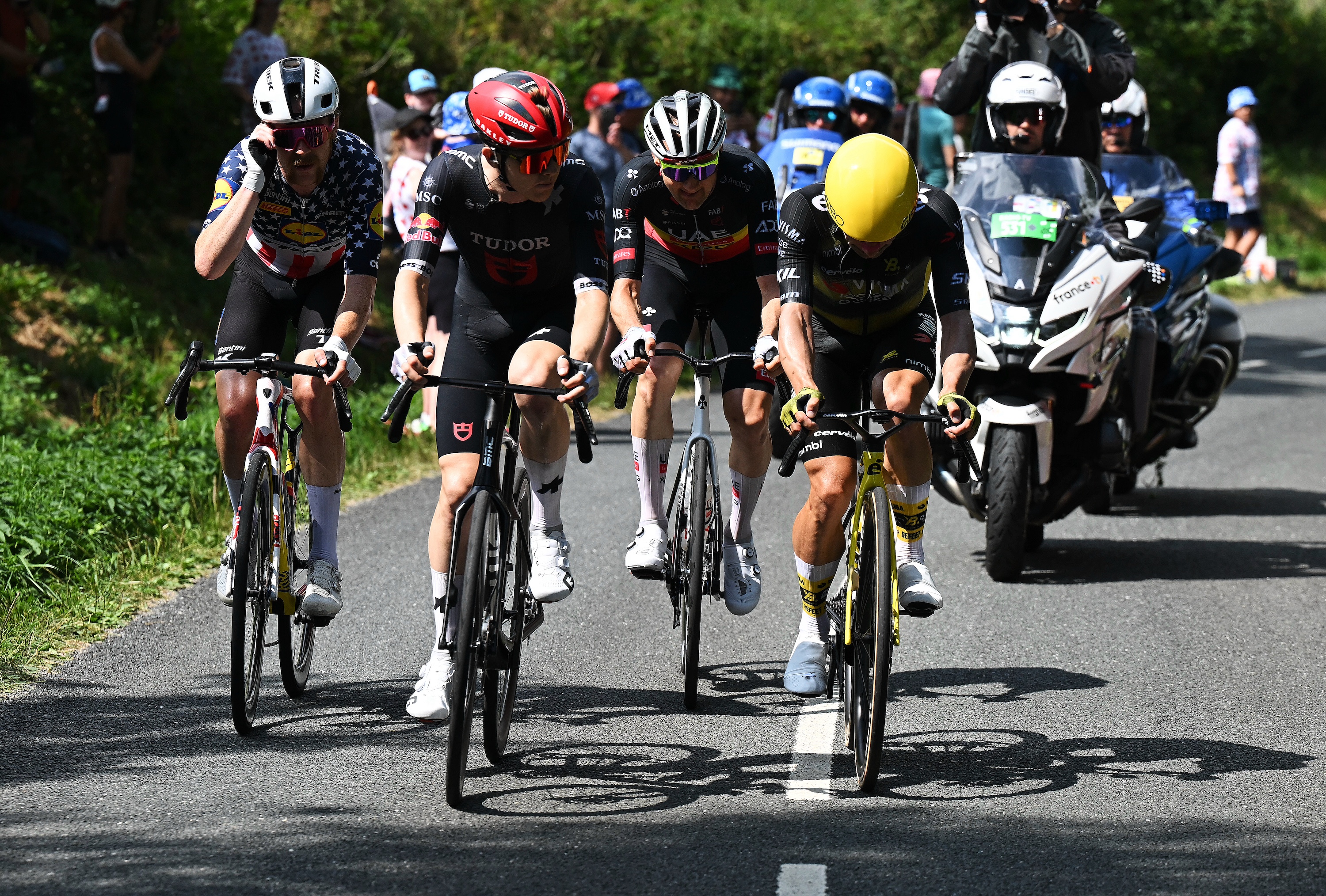 ‘Everyone’s tactics were strange’ – Tempers fray on tough breakaway day at Tour de France on stage 15