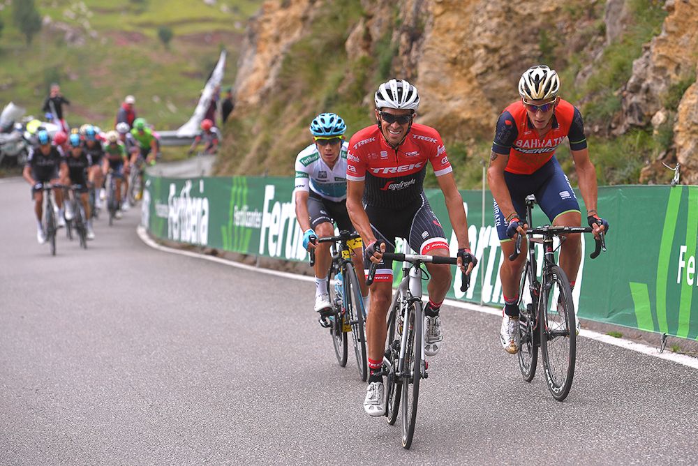 Alberto Contador goes on the attack near the end of stage 18