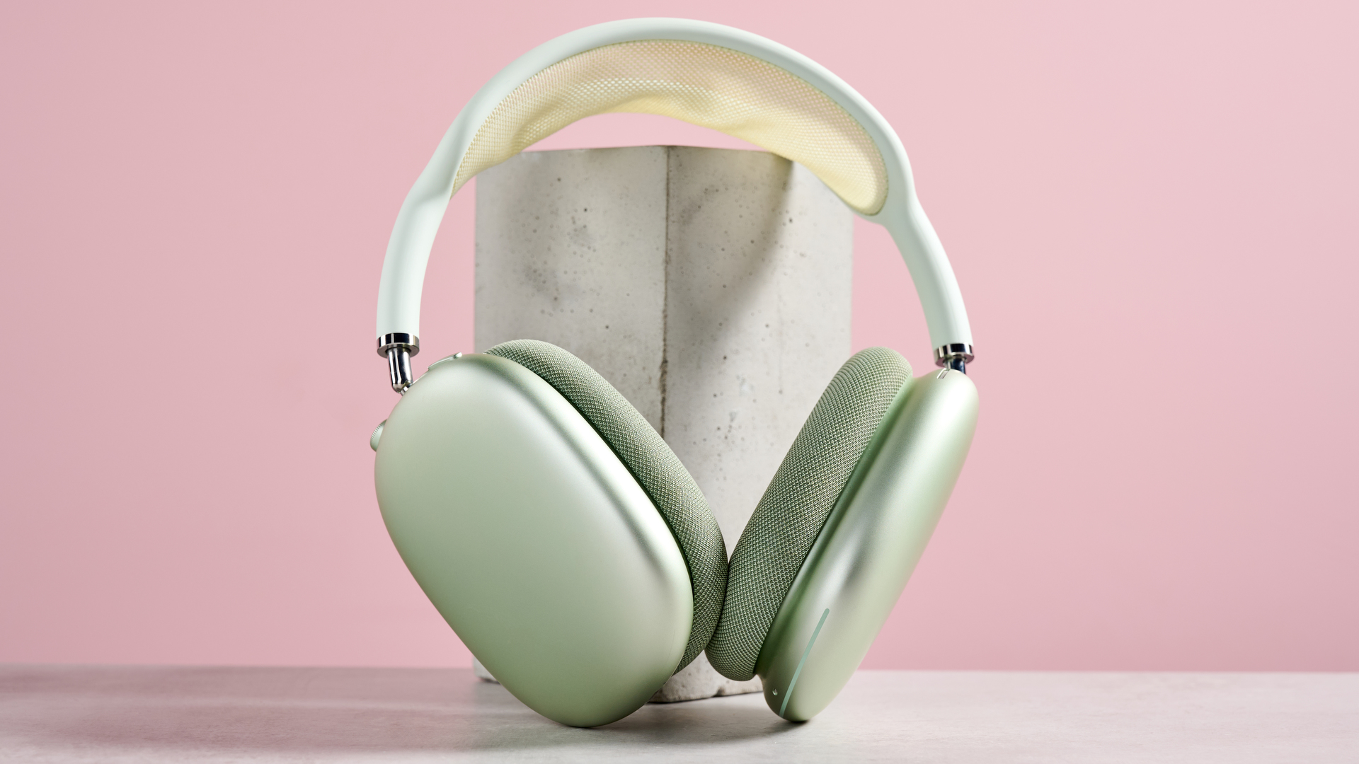 AirPods Max standing upright