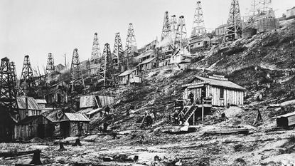 Oil rigs in western Pennsylvania © Bettmann Archive/Getty Images