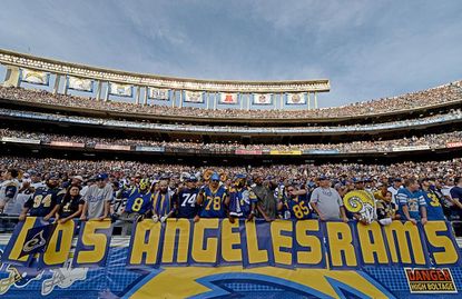 St. Louis Rams owner plans to build stadium in Los Angeles