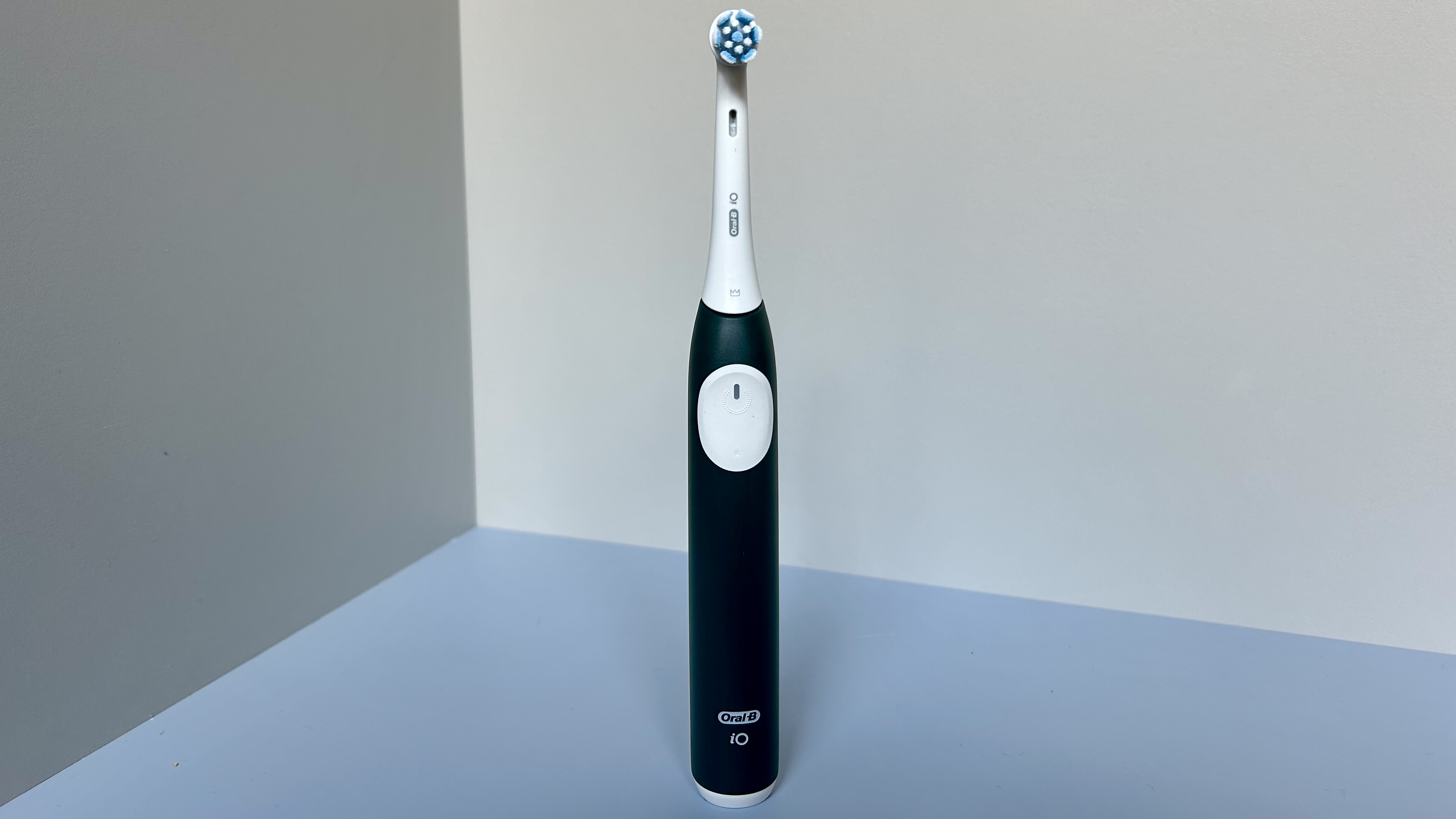 Oral-B iO2 review