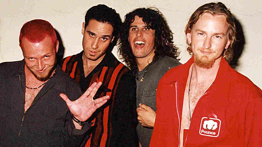 Stone Temple Pilots posing for a photograph in 1993