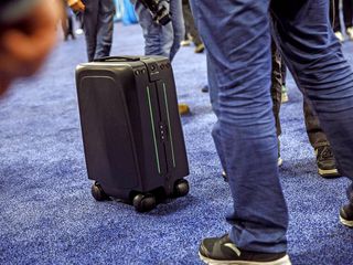 CX-1 self-driving luggage