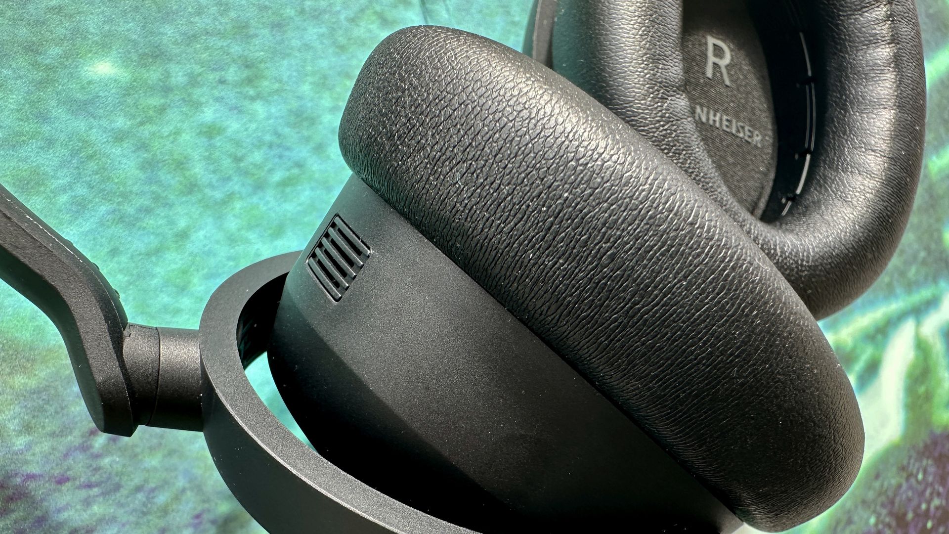 Sennheiser Accentum review