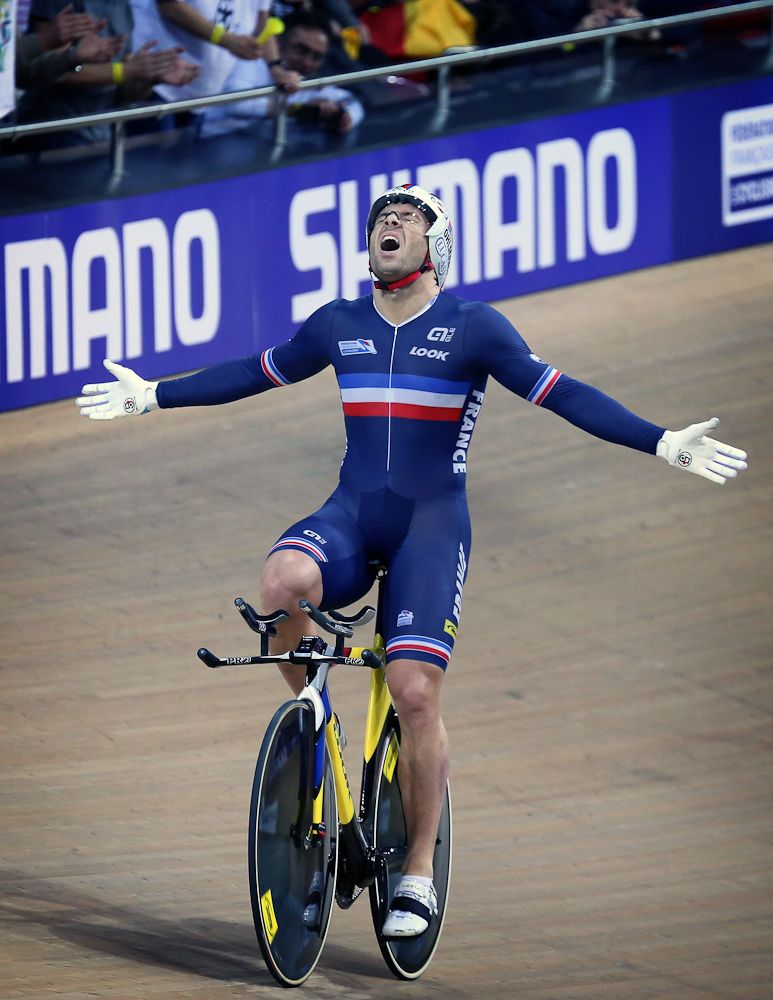 Francois Pervis celebrates his win in the kilo.