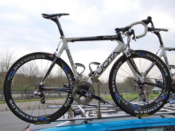 Agritubel looked to be on their usual Kuota KOM bikes.