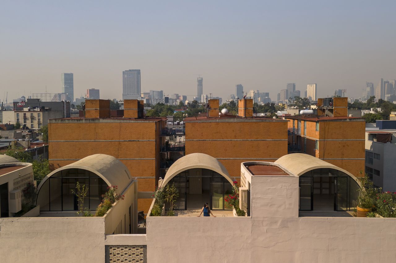 Mariano Azuela and its barrel vault rooftop feature